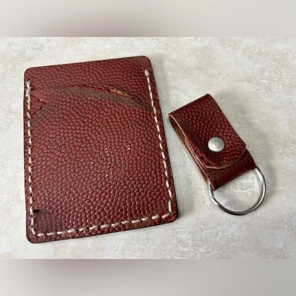 Vintage Football Leather Card Holder Front Pocket Wallet Hand Made W/key Chain - Picture 4 of 5